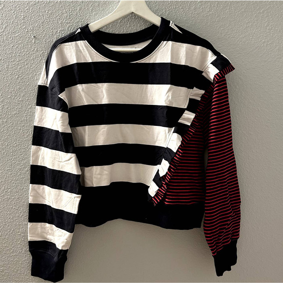 Sundays NYC Women's Ruffle Striped Long Sleeve Pullover Sweatshirt Small NWT - Picture 3 of 8